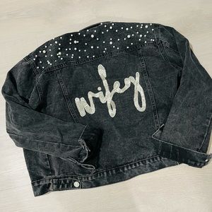 Bridal denim jacket with pearls